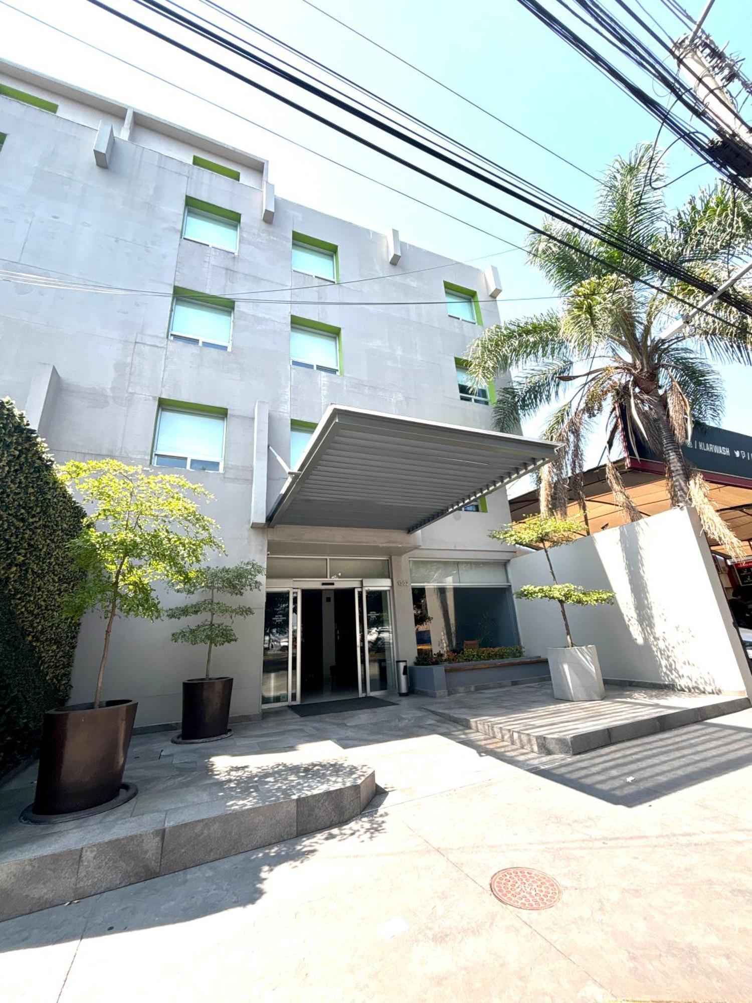 Hotel Arboledas Expo Guadalajara Exterior foto
